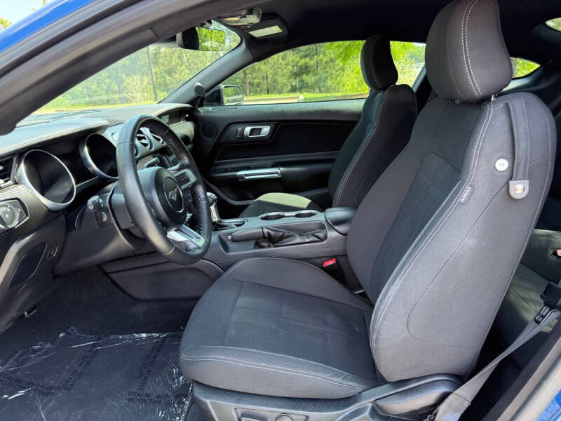 2022 Ford Mustang EcoBoost