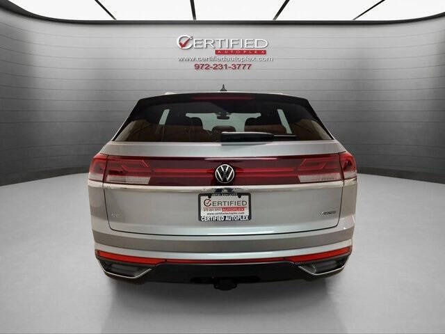 2025 Volkswagen Atlas Cross Sport SE 4Motion