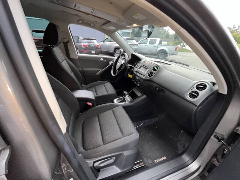 2009 Volkswagen Tiguan SE