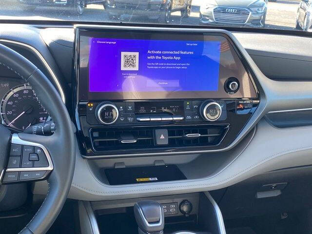 2024 Toyota Highlander XLE