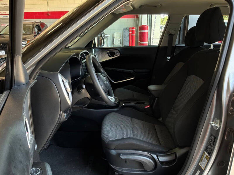 2025 Kia Soul LX
