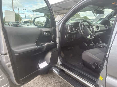 2017 Toyota Tacoma SR5 V6