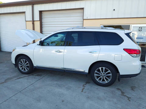 2014 Nissan Pathfinder SL