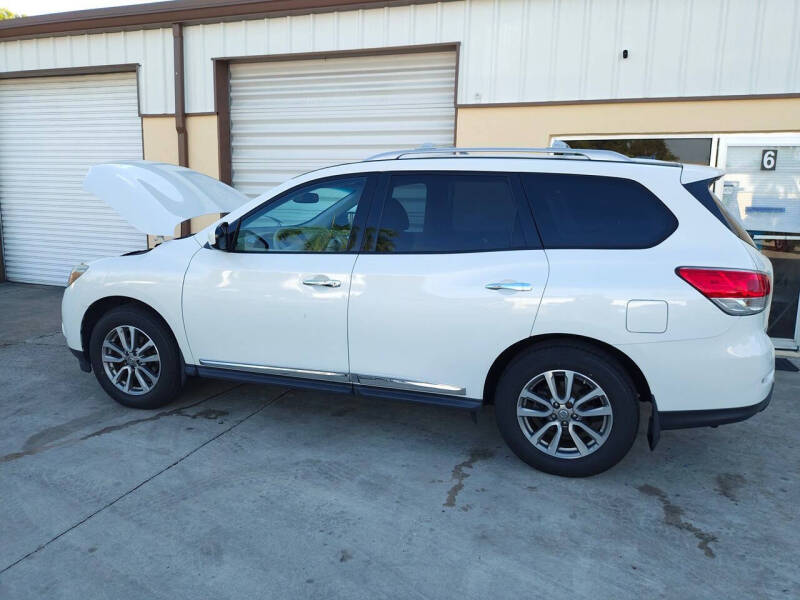2014 Nissan Pathfinder SL