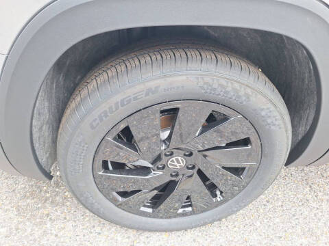 2025 Volkswagen Atlas SE