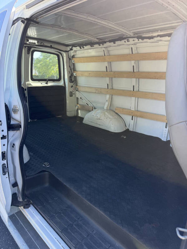 2020 Chevrolet Express 2500