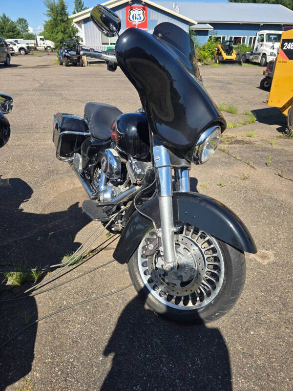 2011 Harley-Davidson FLHTC Electra Glide