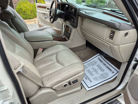 2004 Cadillac Escalade