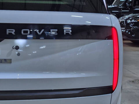 2025 Land Rover Range Rover P400 SE