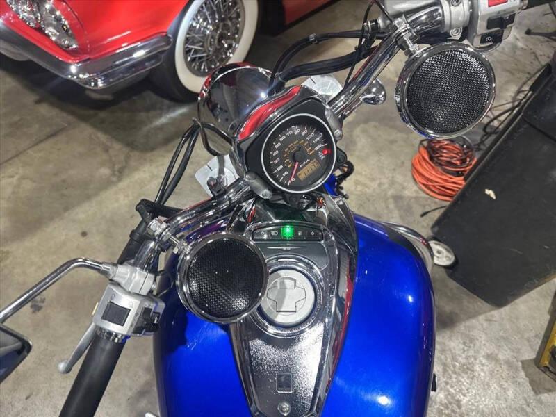 2006 Suzuki Boulevard