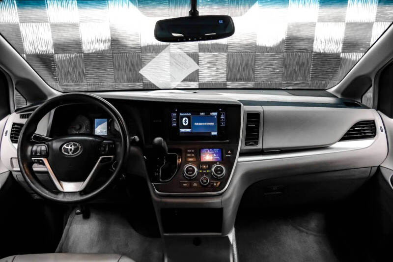 2017 Toyota Sienna