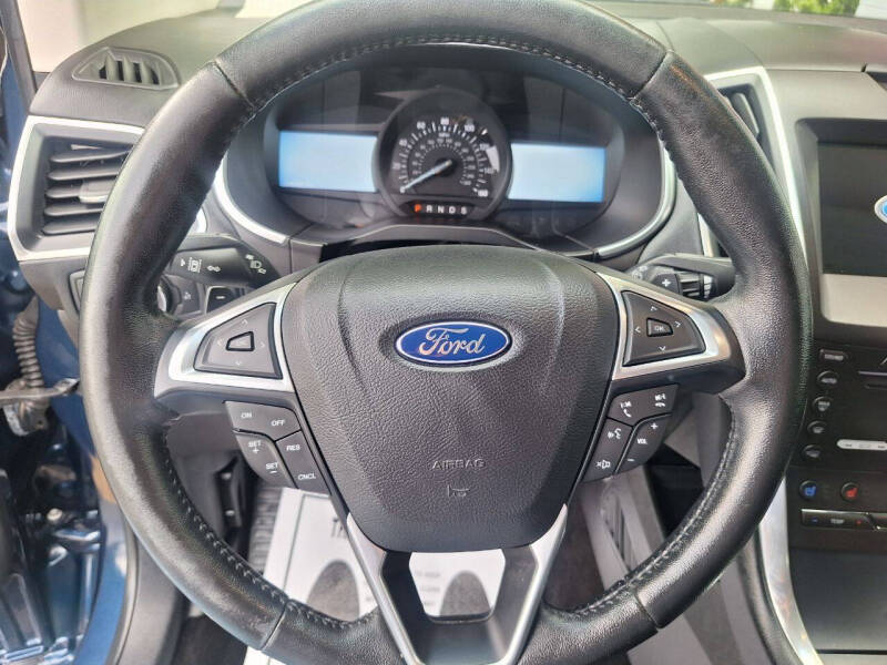 2017 Ford Edge Titanium