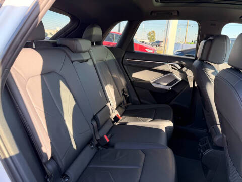 2023 Audi Q3 quattro S line Premium 45 TFSI