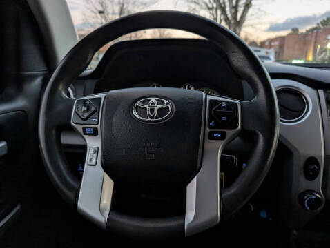 2015 Toyota Tundra SR5