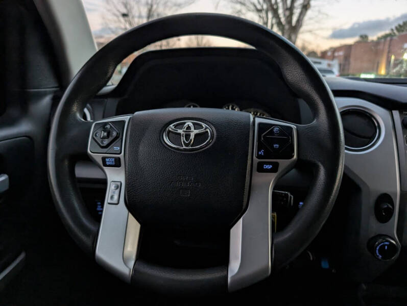 2015 Toyota Tundra SR5