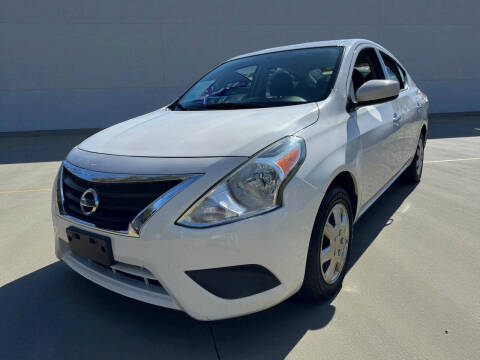 2019 Nissan Versa SV