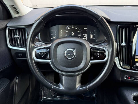 2018 Volvo S90 T5 Momentum