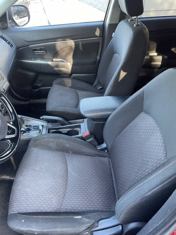 2019 Mitsubishi Outlander Sport SE