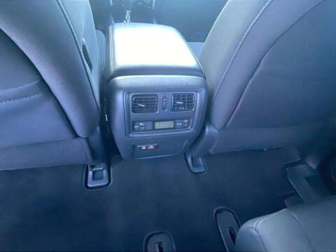 2020 Nissan Pathfinder SV