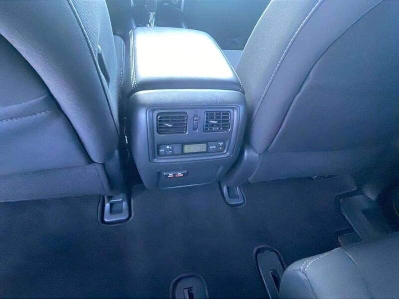 2020 Nissan Pathfinder SV