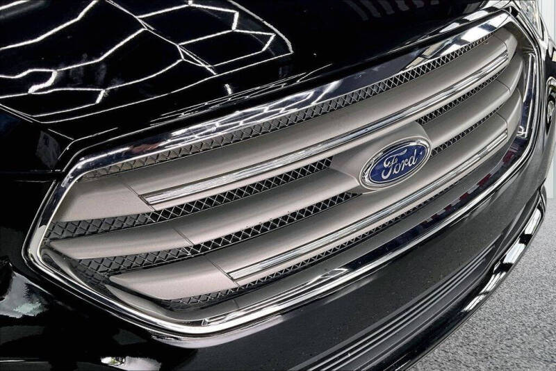 2018 Ford Taurus SEL