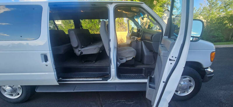 2007 Ford E-Series E-350 SD XLT