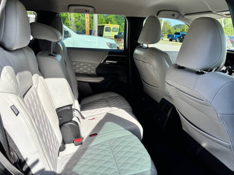2022 Mitsubishi Outlander SEL