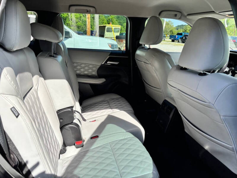 2022 Mitsubishi Outlander SEL