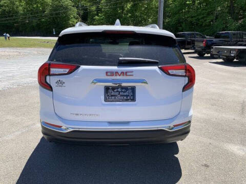 2024 GMC Terrain SLT