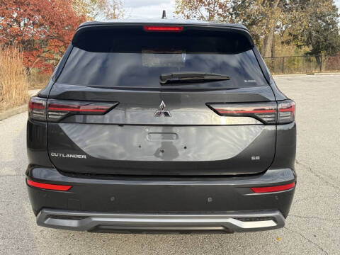 2025 Mitsubishi Outlander SE
