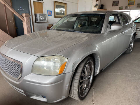 2005 Dodge Magnum for sale at PYRAMID MOTORS - Pueblo Lot in Pueblo CO