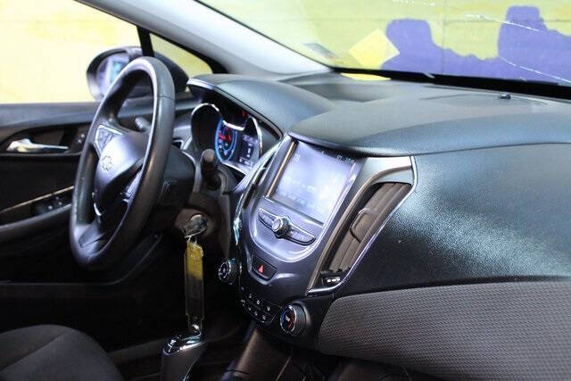 2016 Chevrolet Cruze LT Auto