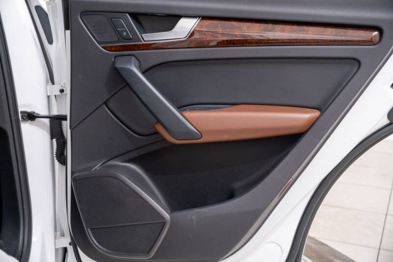 2018 Audi Q5 2.0T quattro Premium Plus