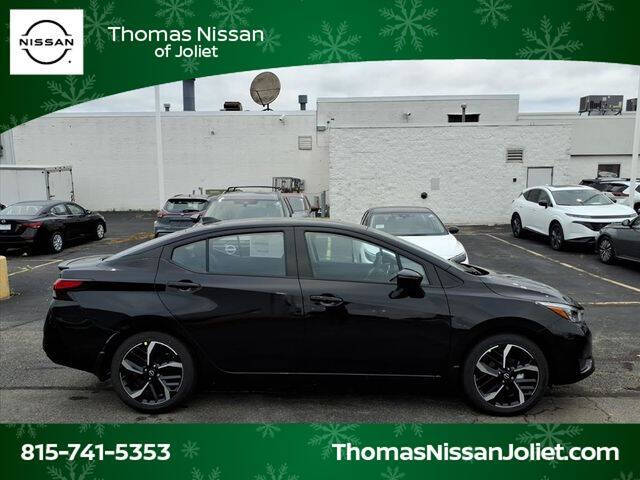 2025 Nissan Versa SR