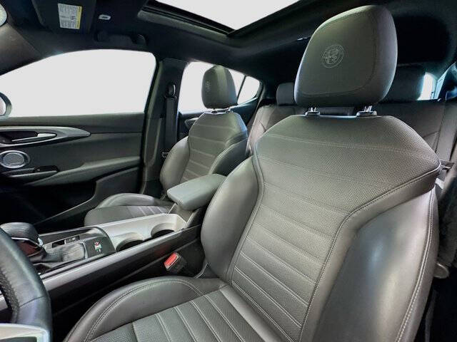 2024 Alfa Romeo Tonale Hybrid Ti