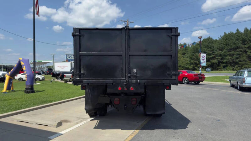 2002 Ford F-650 Super Duty