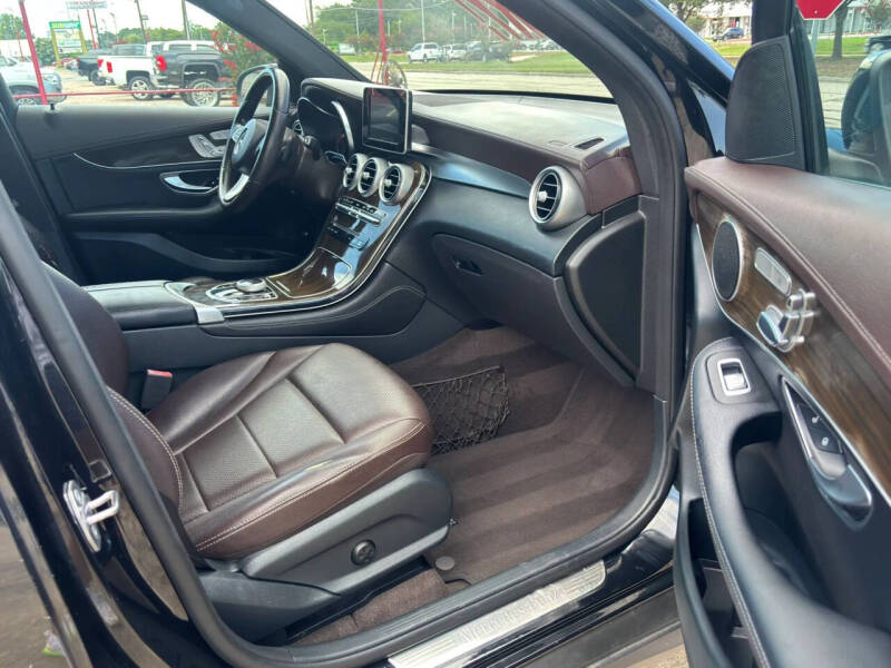 2017 Mercedes-Benz GLC GLC 300