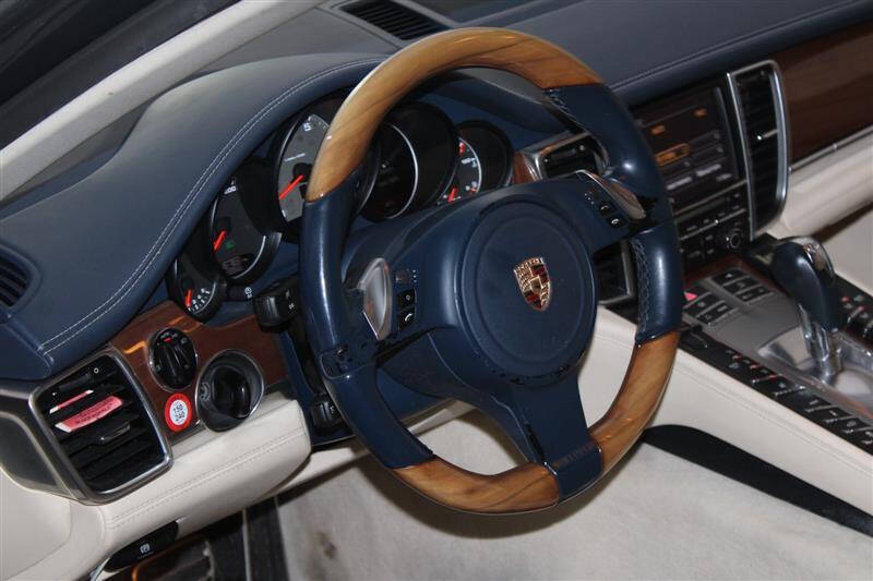 2011 Porsche Panamera