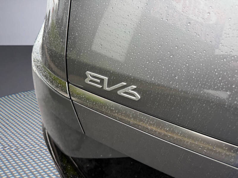 2022 Kia EV6 Wind