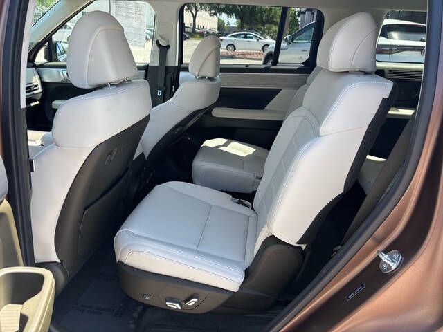 2024 Hyundai Santa Fe 9