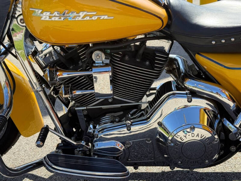 2005 Harley-Davidson FLH