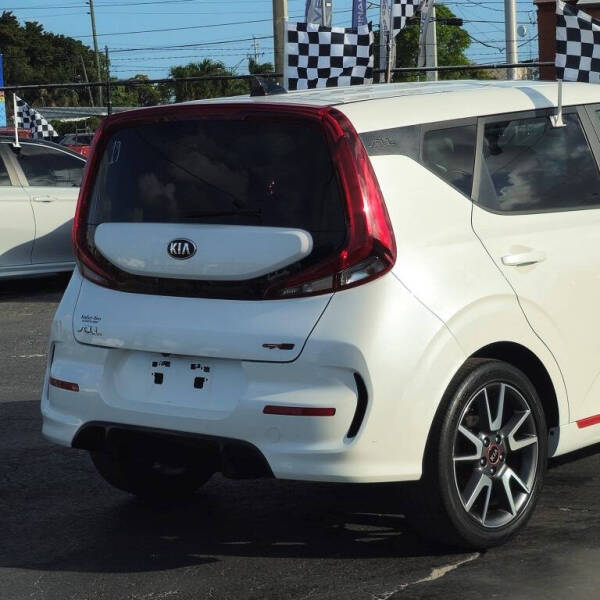 2021 Kia Soul GT-Line