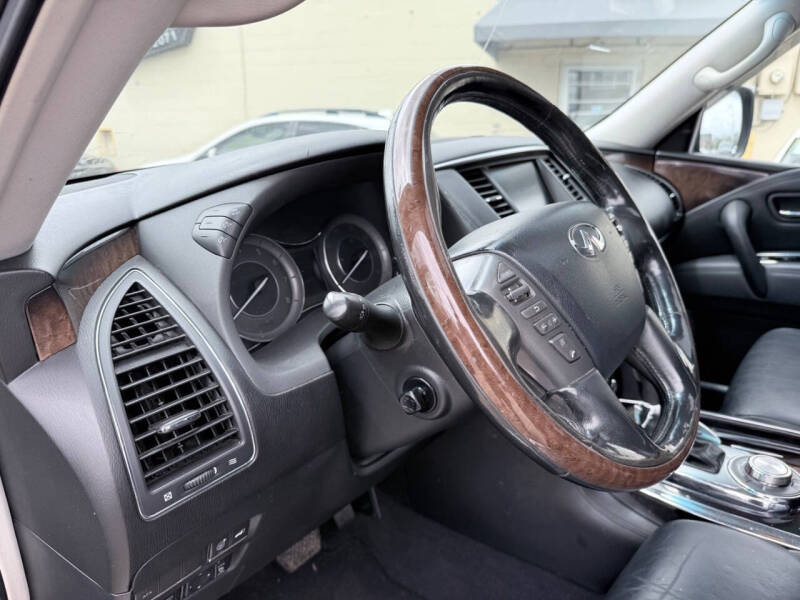 2011 Infiniti QX56