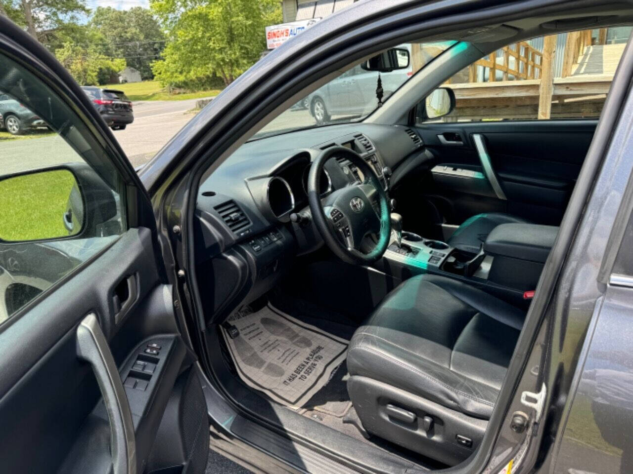 2013 Toyota Highlander for sale at Singh's Auto Sales in Jessup, MD