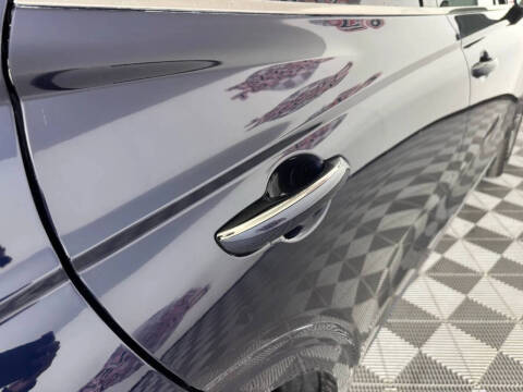 2023 Genesis GV70 2.5T Standard