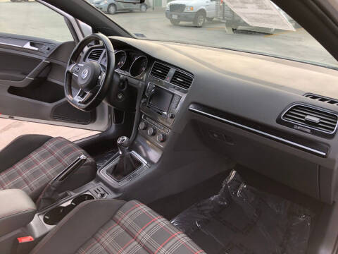 2015 Volkswagen Golf GTI S