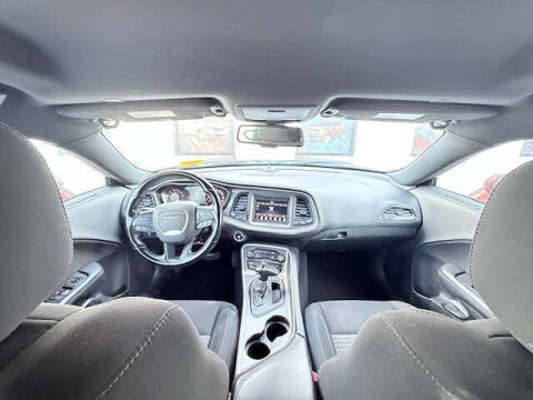 2021 Dodge Challenger SXT