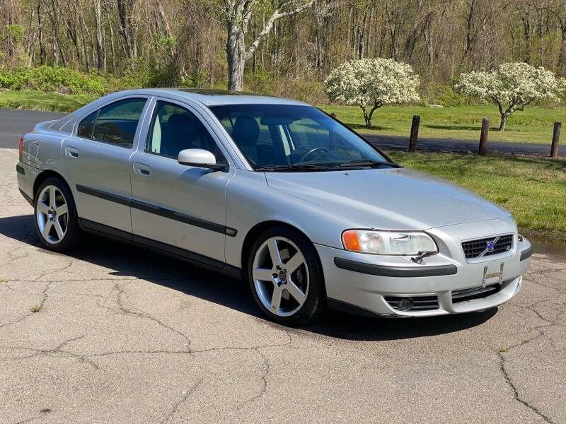 2004 Volvo S60 R for sale at Choice Motor Car in Plainville CT