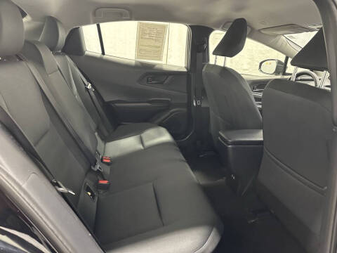 2025 Toyota Prius LE