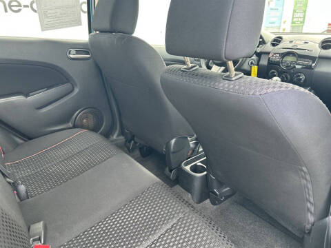 2012 Mazda MAZDA2 Touring